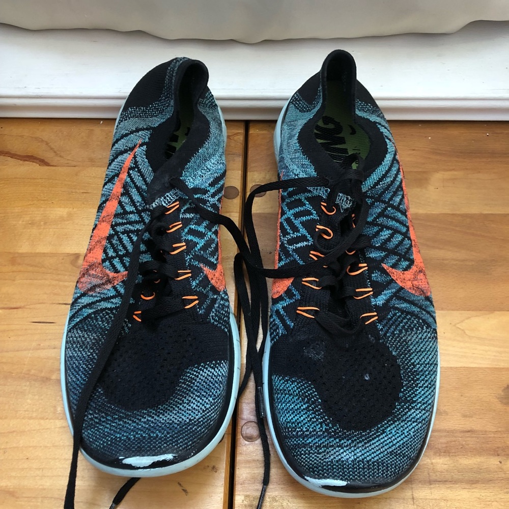 Men’s Nike running shoes